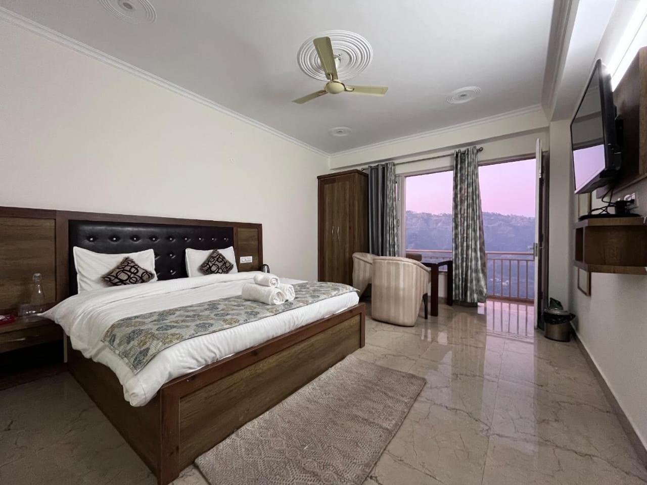 Hotel Tribe View - Away From City Hustle !! Top Rated & Most Awarded Property !! A Peaceful Stay Kasauli Eksteriør bilde